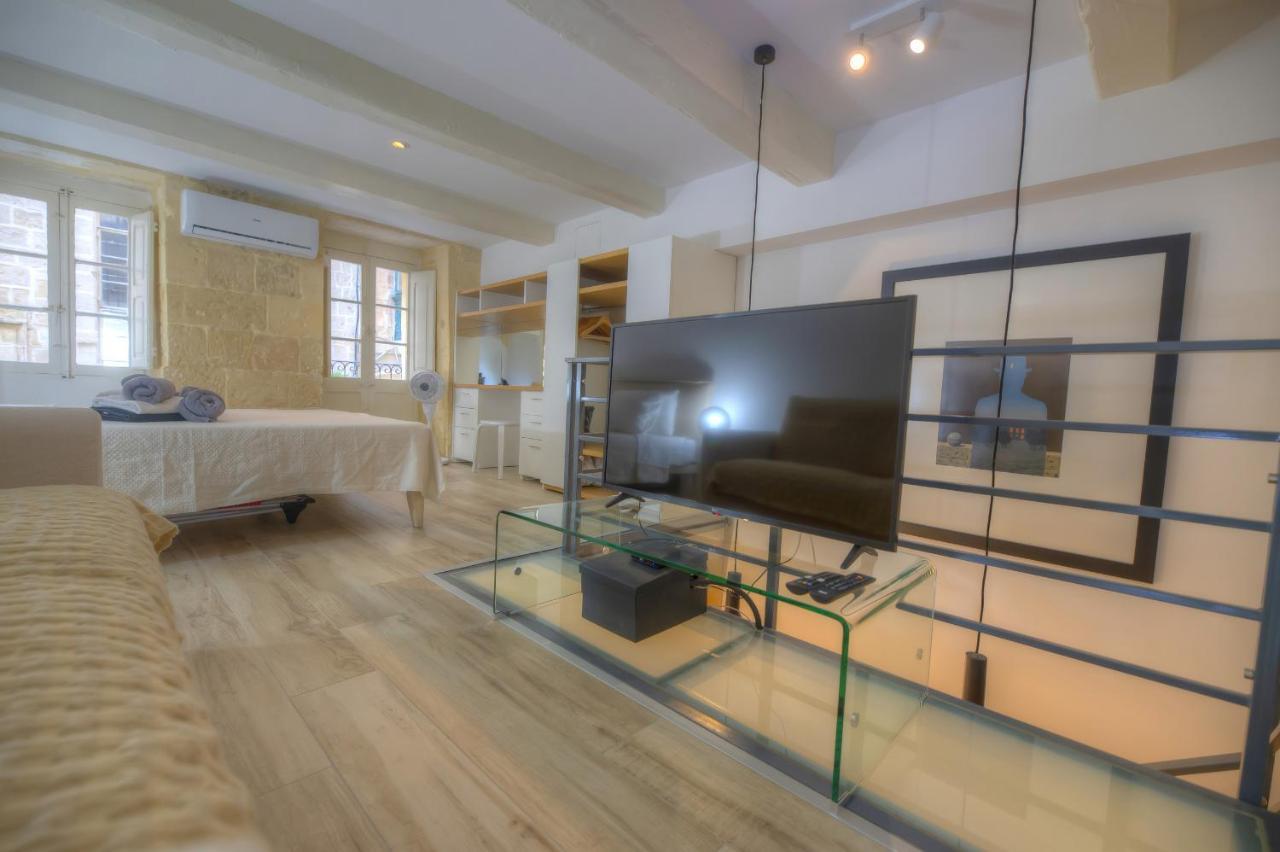 Cute And Modern Duplex Apartment In Ideal Location Rcas1-1 Valletta Exterior foto