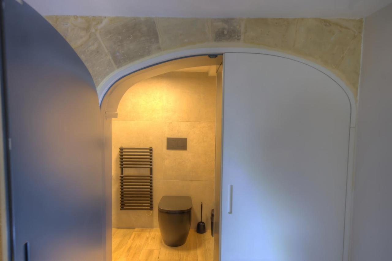 Cute And Modern Duplex Apartment In Ideal Location Rcas1-1 Valletta Exterior foto
