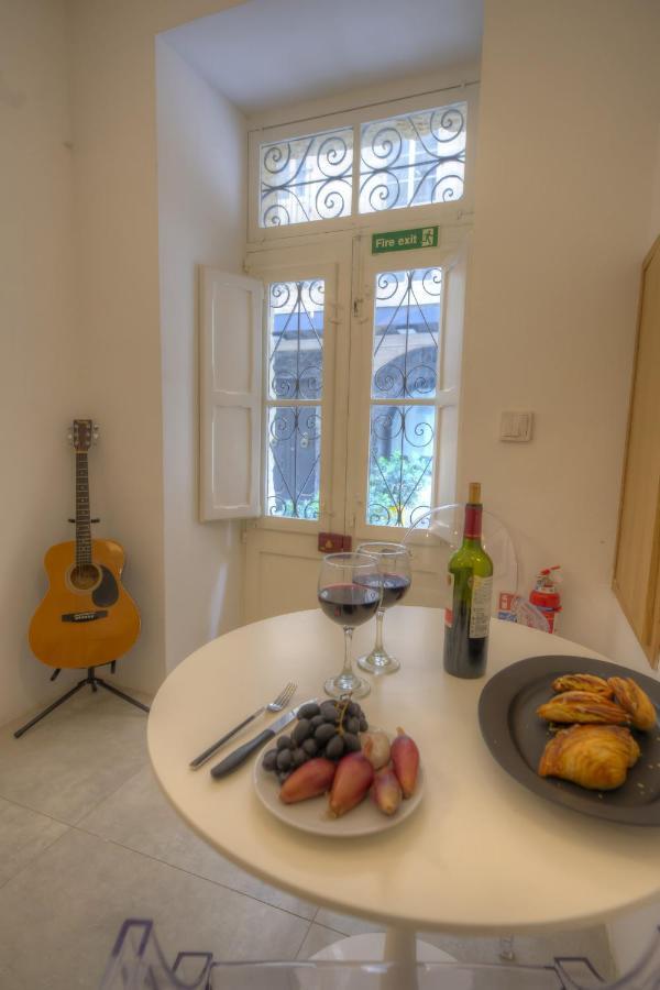 Cute And Modern Duplex Apartment In Ideal Location Rcas1-1 Valletta Exterior foto
