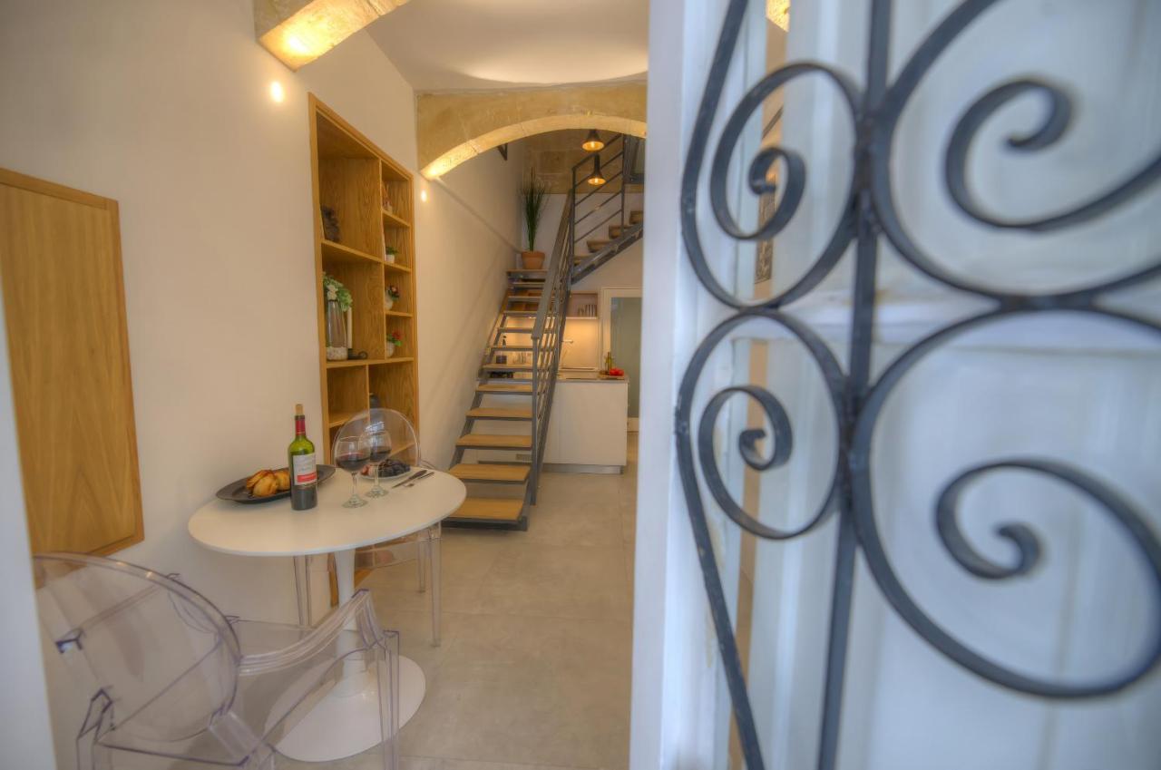 Cute And Modern Duplex Apartment In Ideal Location Rcas1-1 Valletta Exterior foto